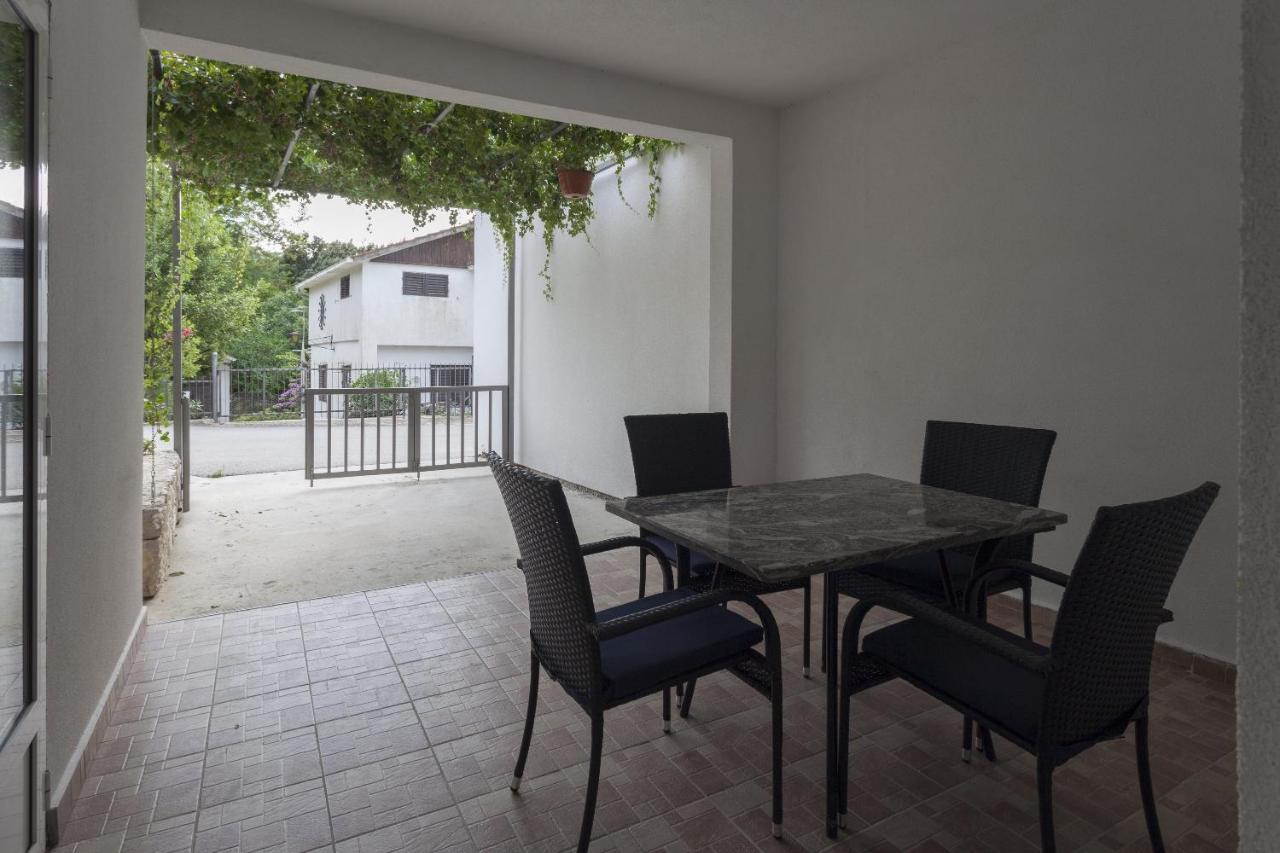 Apartments with a parking space Zuljana, Peljesac - 4573 Bagian luar foto
